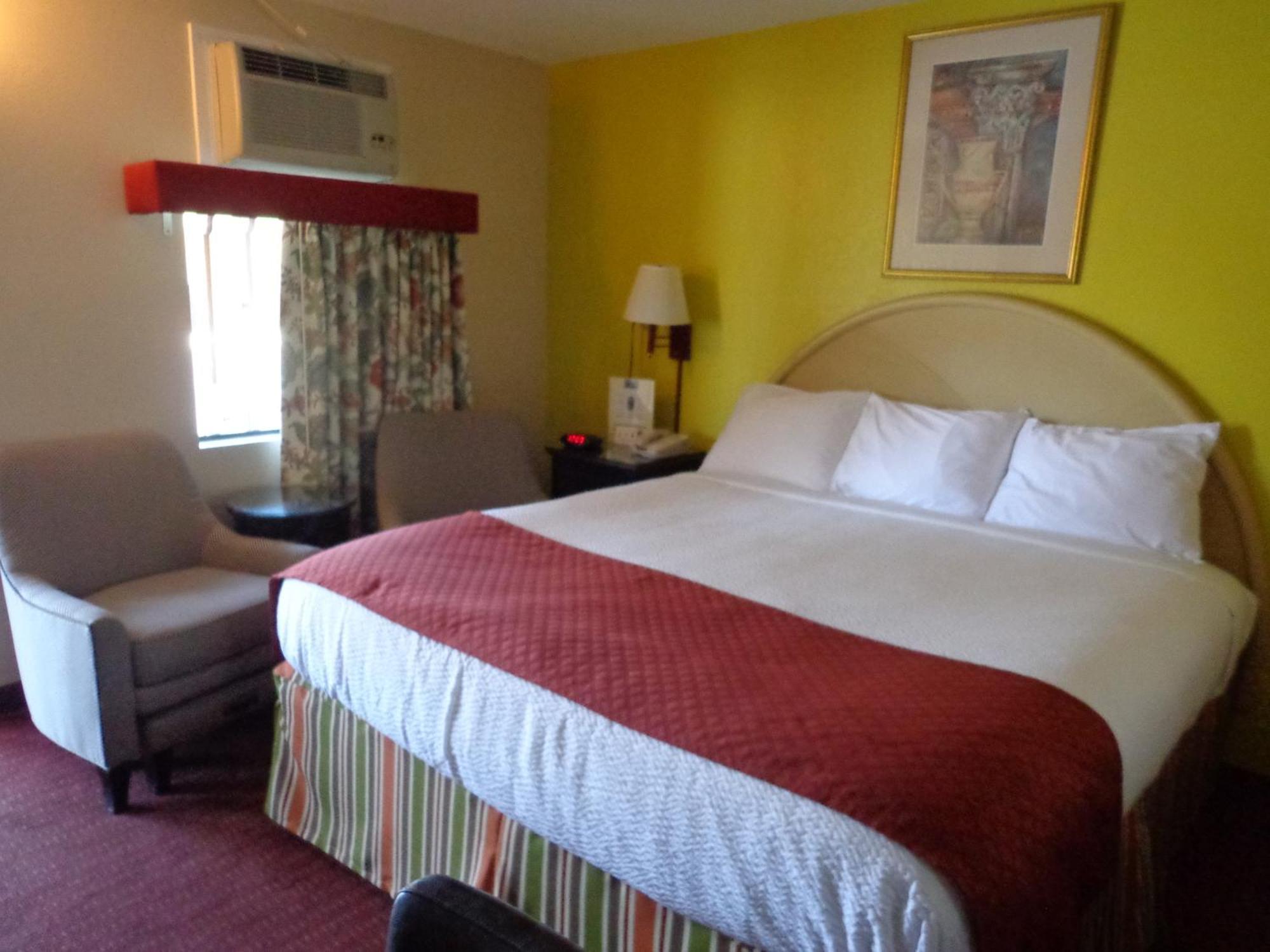 Economy Inn Express Warren Екстер'єр фото