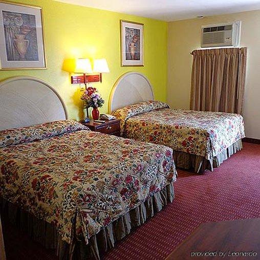 Economy Inn Express Warren Екстер'єр фото